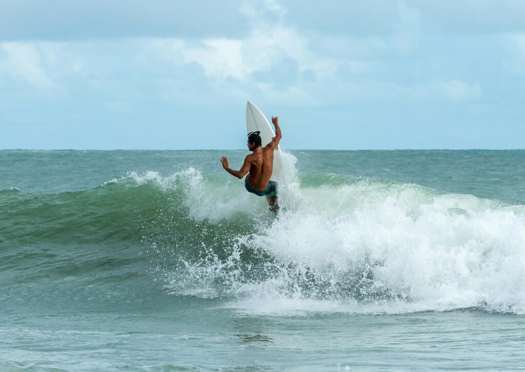 surfing sri lanka