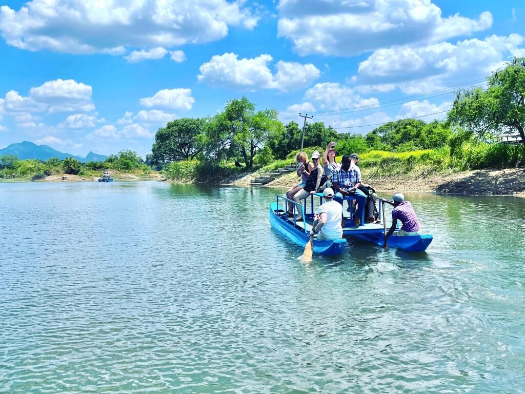 lake safari koggala
